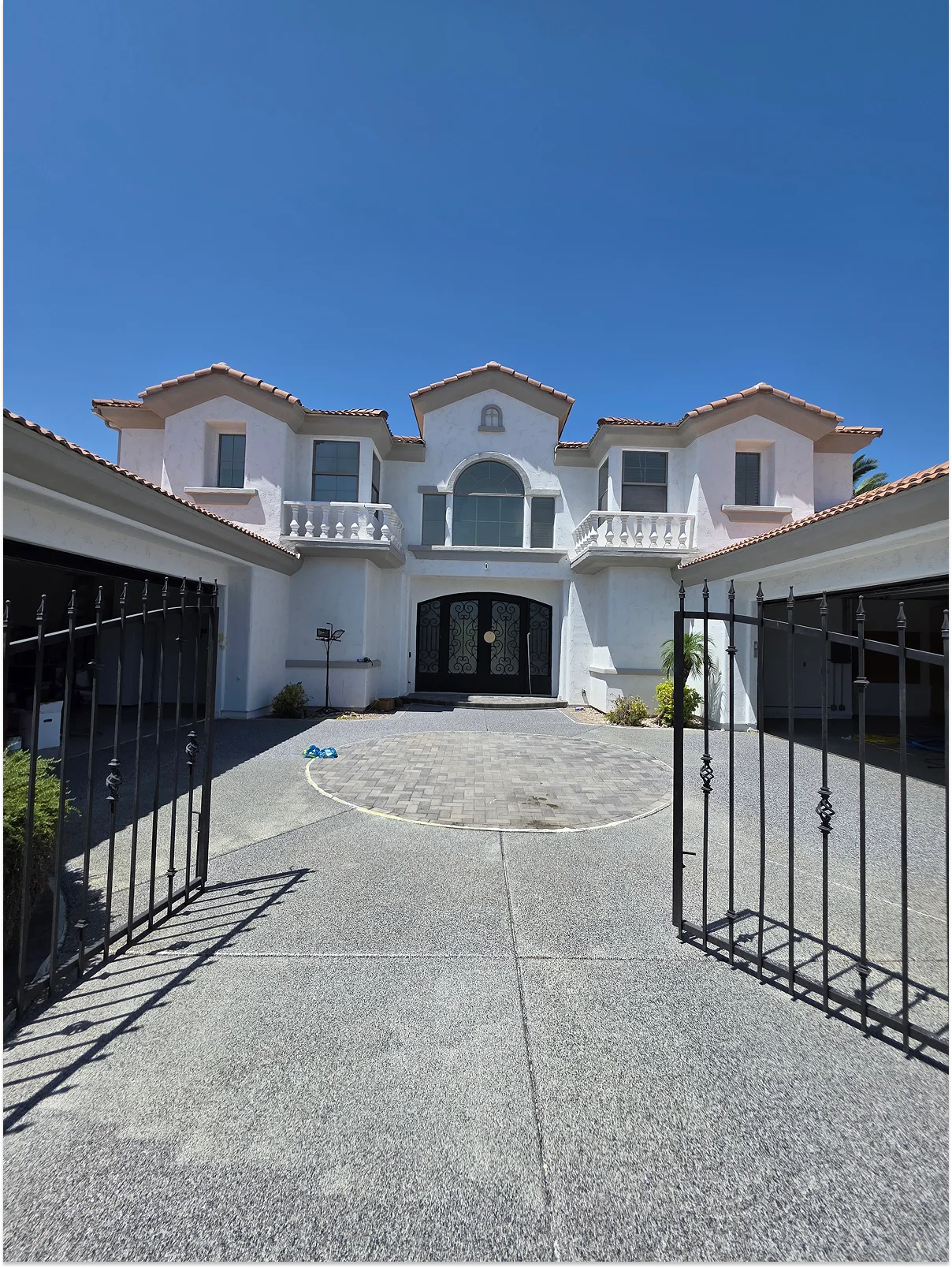 Ivyglen final home outside POV curbside