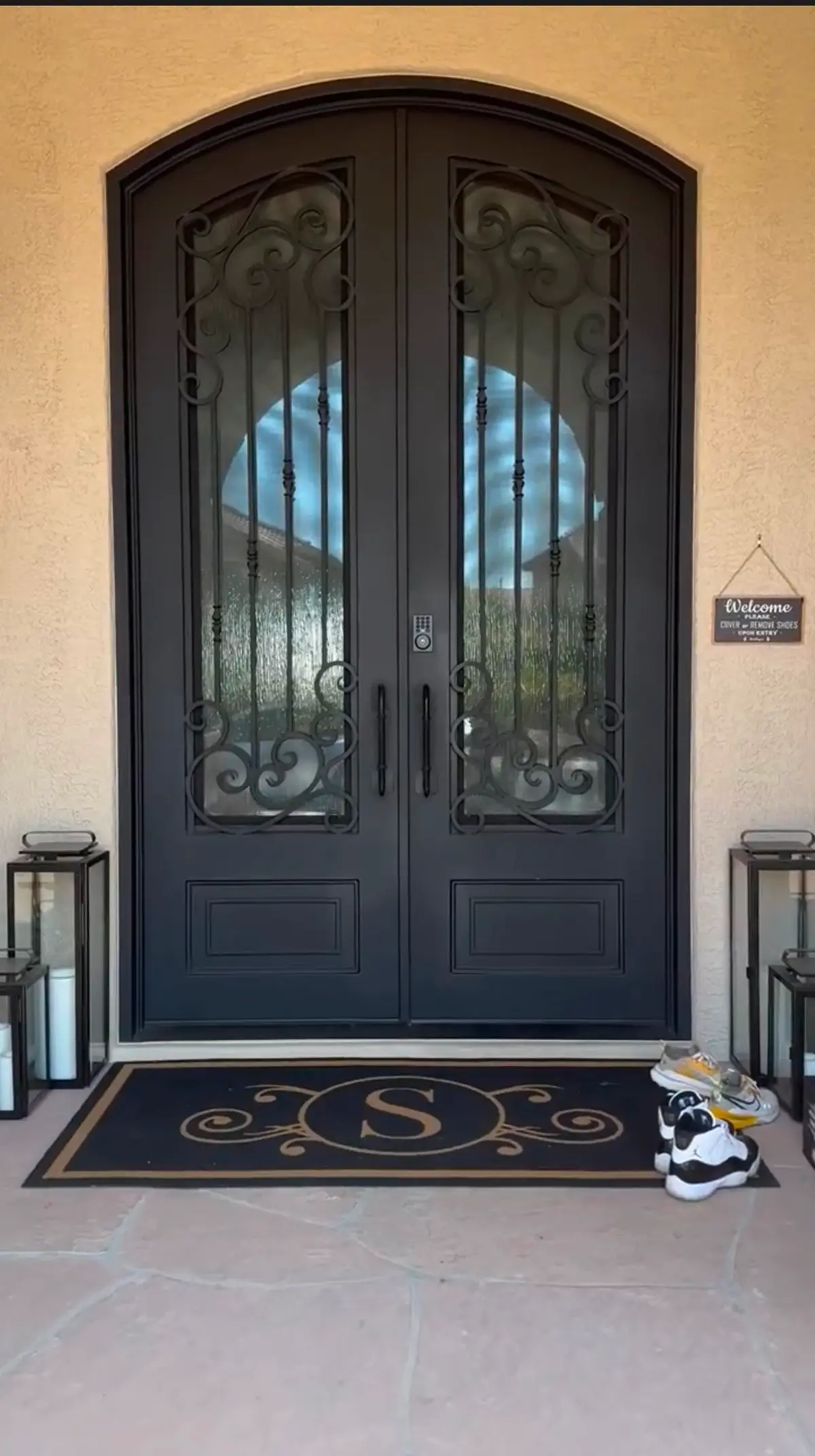 Litchfield final front doors 1
