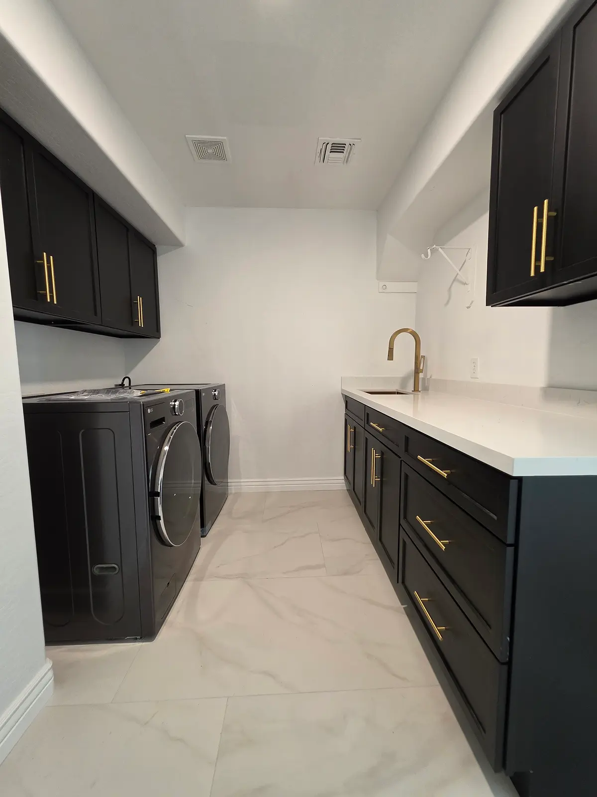 Litchfield final laundry 360