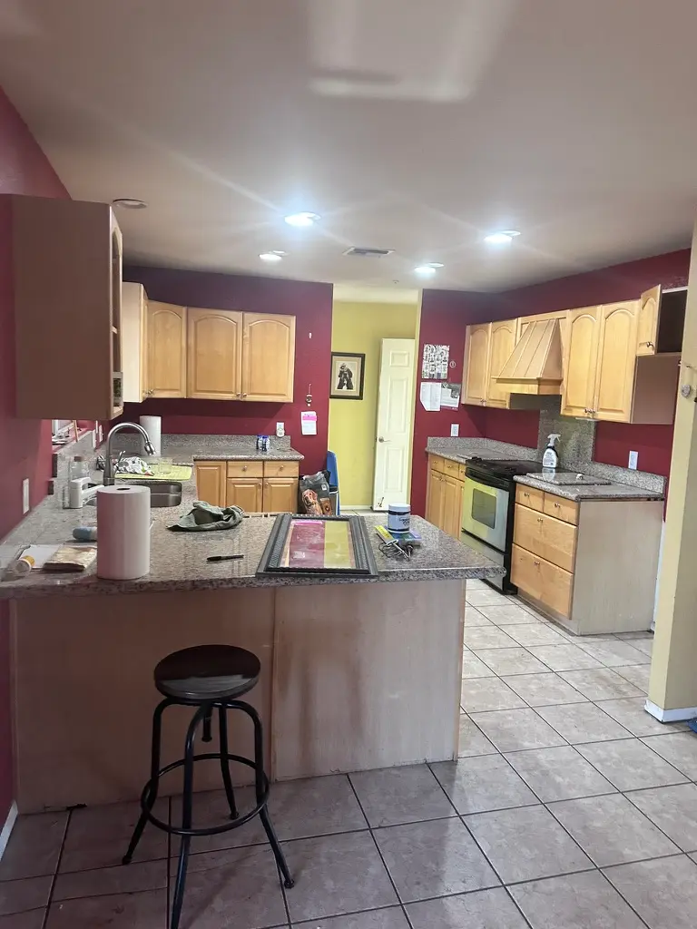 Redfield before kitchen