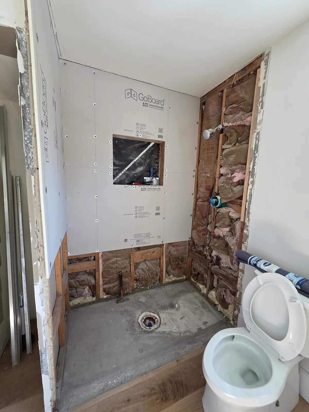 Simpson before bath shower no tile
