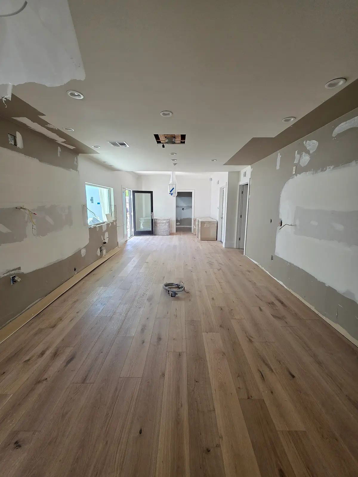 Simpson before kitchen no cabinets