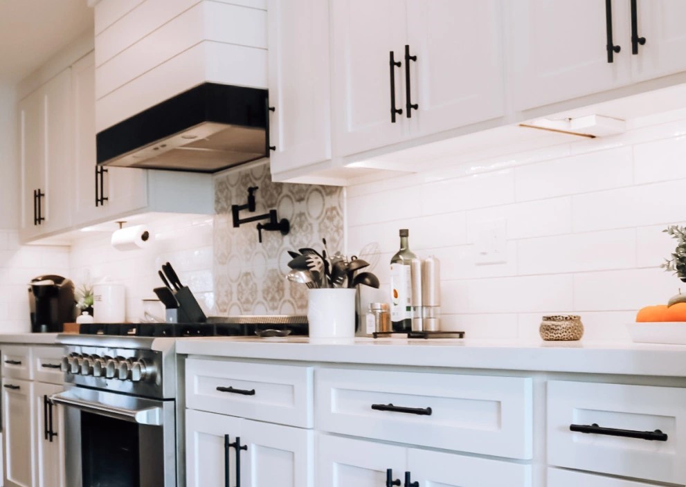 Custom Kitchen Cabinets